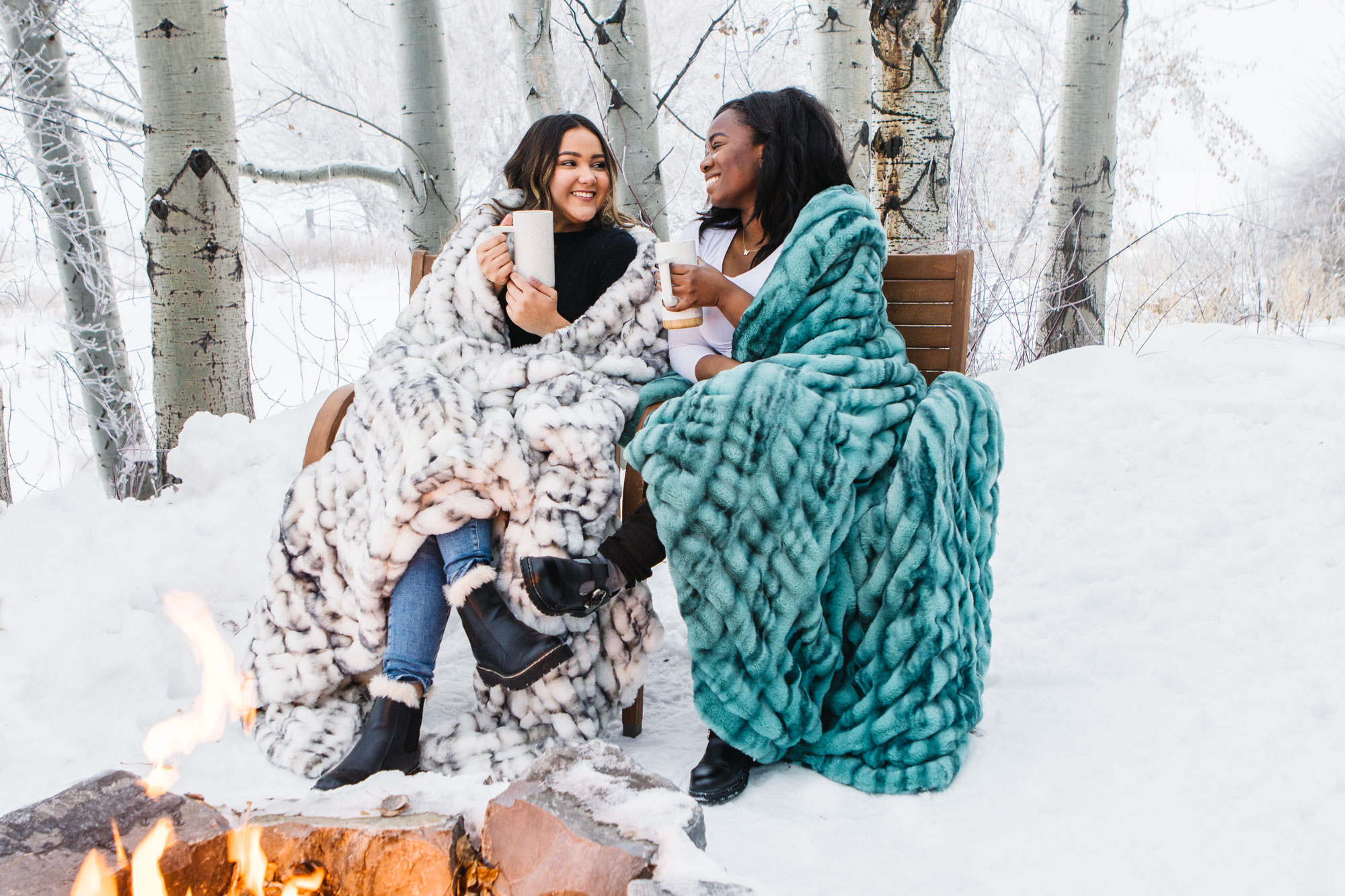 Pornografik filmlarni tomosha qiling Yog fotosuratidagi katta kokraklar